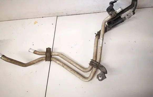 Toyota Urban Cruiser (XP110) Air conditioning (A/C) pipe/hose