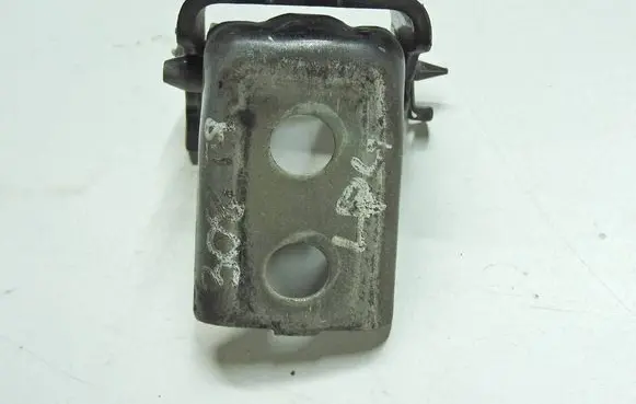 Peugeot 308 Front door upper hinge 