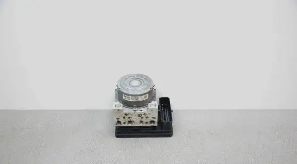 Volkswagen Touran III ABS Pump 5Q0614517CH