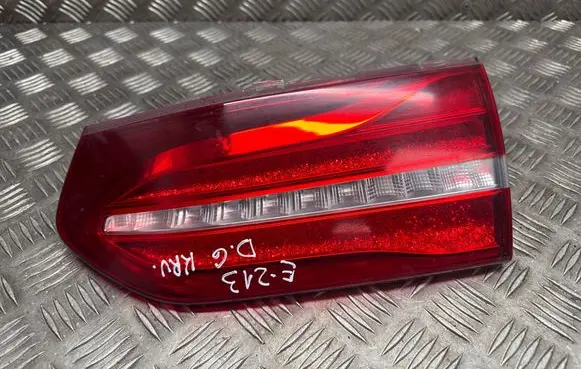 Mercedes-Benz E W213 Tailgate rear/tail lights A2139069600