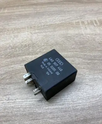 Audi A6 S6 C5 4B Other relay 4A0907440 05020500