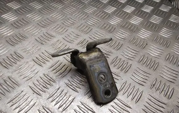 Toyota Prius (XW20) Front door upper hinge