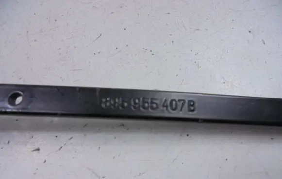 Audi 80 90 B3 Front wiper blade arm 895955407B