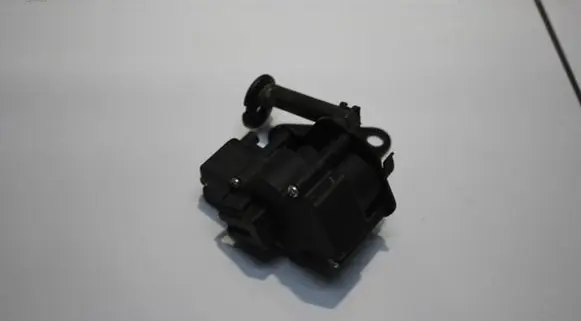 Volkswagen Sharan Vent window/glass motor 95VWA29741AH 7M0847099Q
