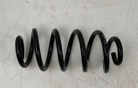 Volvo XC40 Rear coil spring