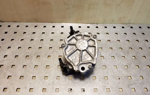 Ford Focus Vacuum pump 9804021880