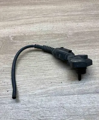 Volkswagen Golf IV Air pressure sensor 038906051 0281002177