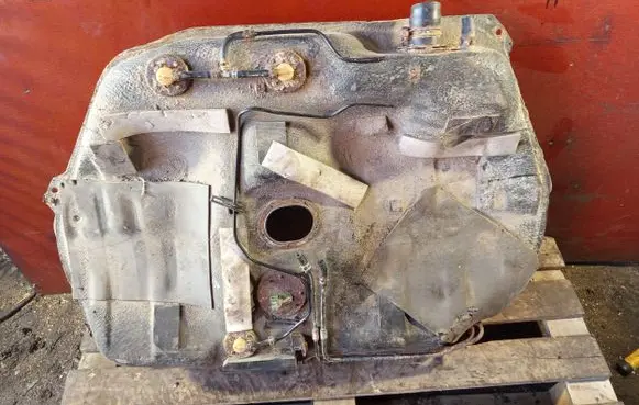 Mazda 626 Fuel tank 