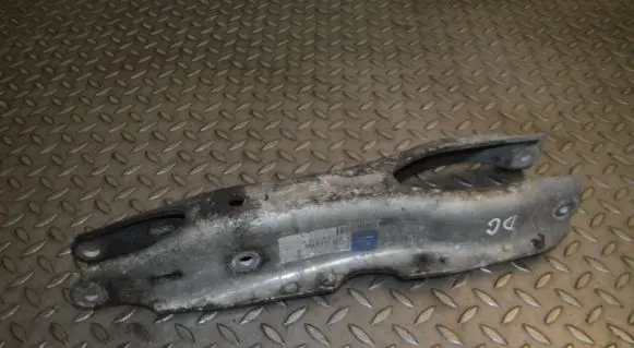 Mercedes-Benz S W221 Rear upper control arm/wishbone A2213520102