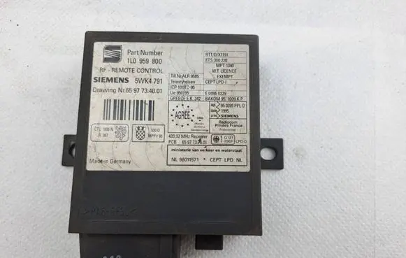 Volkswagen Caddy Airbag control unit/module 6597734001 5WK4791 1L0959800