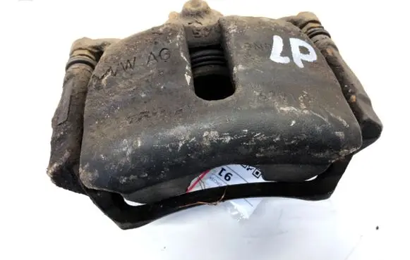 Volkswagen Golf VII Front brake caliper