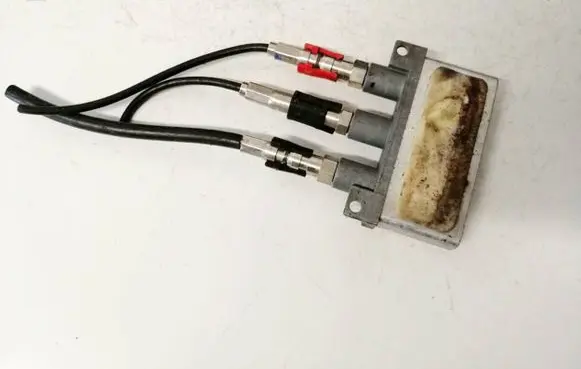 Mercedes-Benz CLS C219 Antenna control unit a2038270442 510893