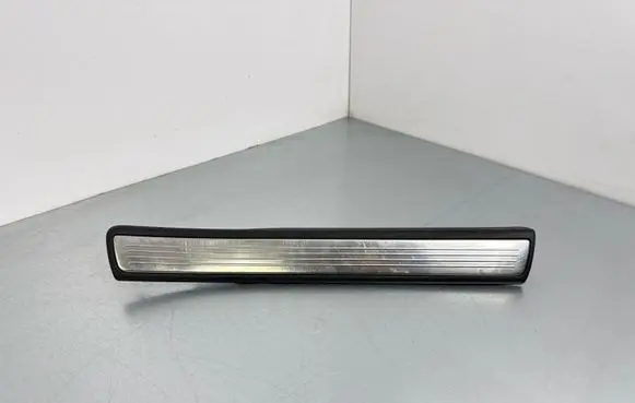Mercedes-Benz S W222 Rear sill trim cover A2226808435