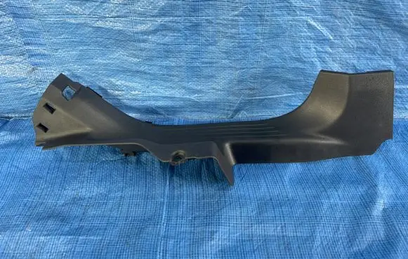 Renault Austral Rear sill trim cover 769543347R