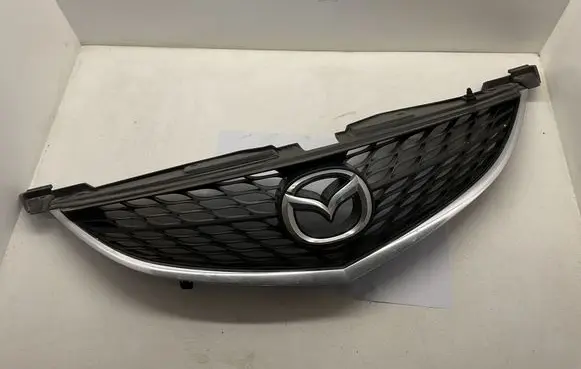 Front bumper upper radiator grill
