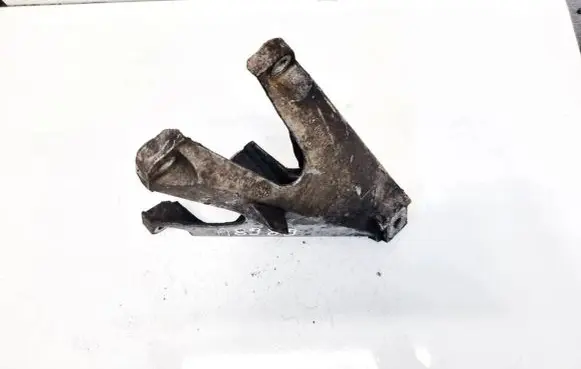 Skoda Superb B5 (3U) Engine mounting bracket 8e0199307