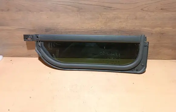 Citroen Berlingo Rear vent window glass 9818042780 9824436080