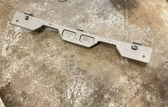 Nissan Leaf II (ZE1) Rear bumper foam support bar 850905SH1A