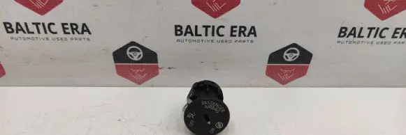 BMW 5 F10 F11 Passenger airbag on/off switch 9326501