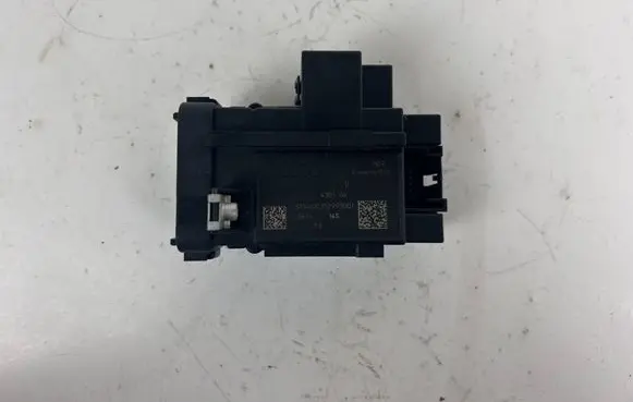 Audi A4 S4 B8 8K Ignition lock 8K0909131D