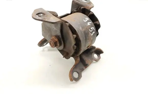 Dodge Caliber Engine mount bracket