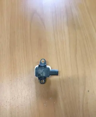 Audi A6 S6 C7 4G Airbag deployment crash/impact sensor 4H0955557
