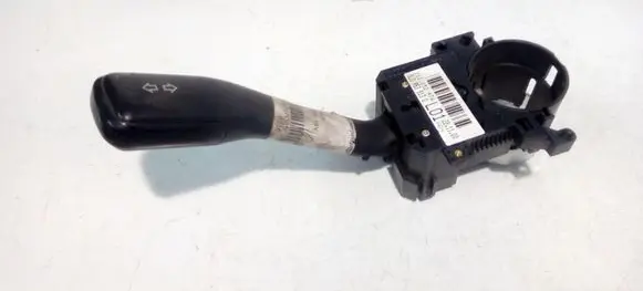 Volkswagen PASSAT B5.5 Indicator stalk 8L0953513G