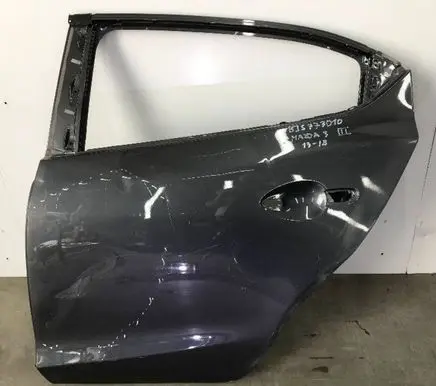 Mazda 3 III Rear door