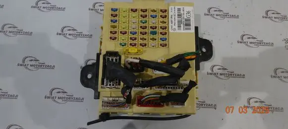 KIA Sorento Fuse box set 954002P930