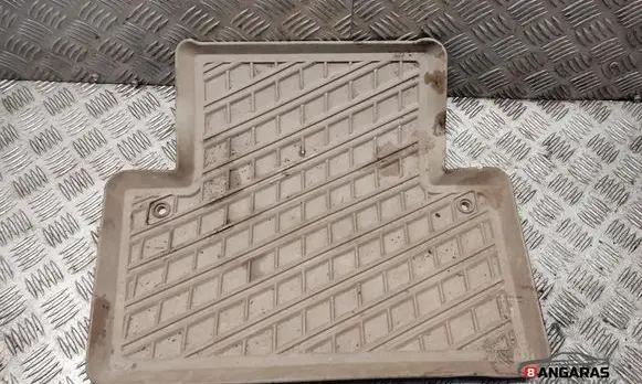 Volvo XC70 Rear floor mat 30660992