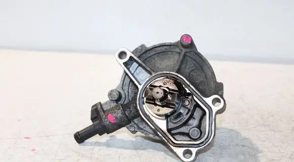 KIA Ceed Vacuum pump 288102A101