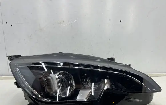 Peugeot 308 Headlight/headlamp 9677832380
