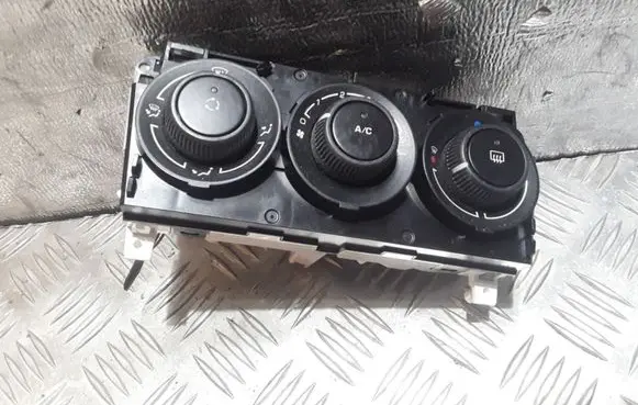 Peugeot 308 Climate control unit