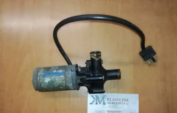 Mercedes-Benz SL R107 Water pump A0008356964