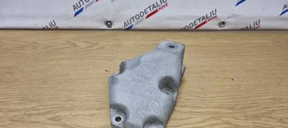 BMW 5 F10 F11 Engine mounting bracket 6859899