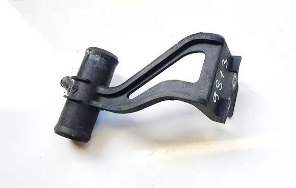 Toyota Avensis T270 Engine coolant pipe/hose 922735
