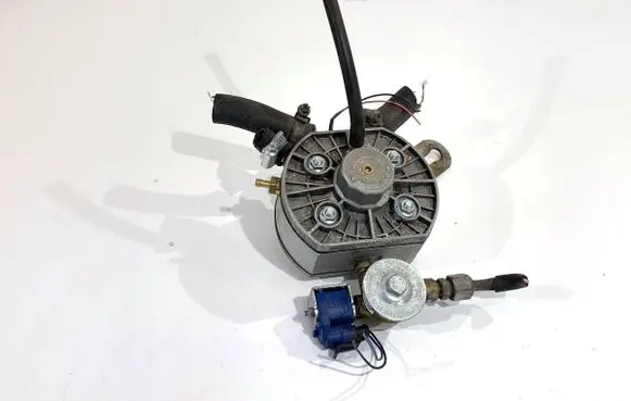 Jeep Grand Cherokee (WK) LP gas reducer 67R013949