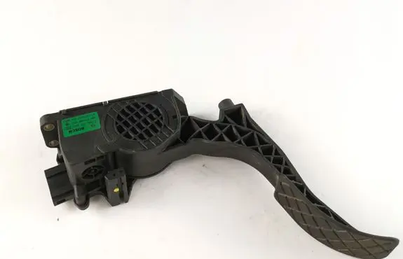 Volkswagen Polo IV 9N3 Accelerator throttle pedal 6Q1721503F 0280755063