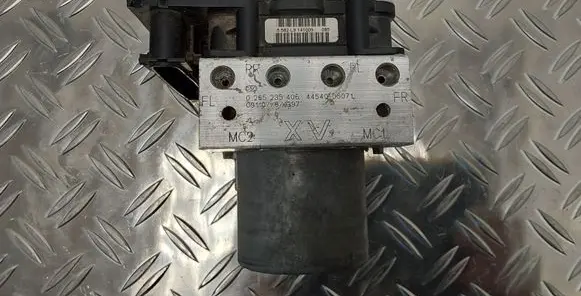 Toyota Avensis T270 ABS Pump 4454005071 99026U276