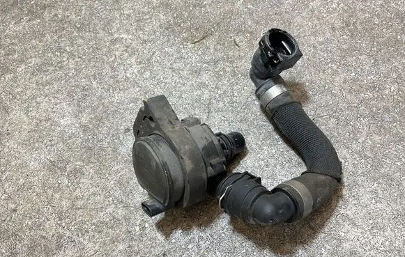 Citroen C4 III e-C4 Electric auxiliary coolant/water pump 0392023428 9833874480