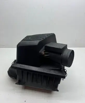Volkswagen Golf III Air filter box 1H0129607