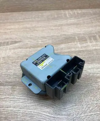 Toyota Prius (XW20) Heater blower motor/fan resistor 8716547020