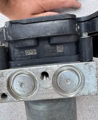 Tesla Model 3 ABS Pump 2265106527 2021904 0265956573
