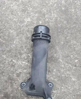 BMW 5 F10 F11 Engine coolant pipe/hose 7810707 10808611