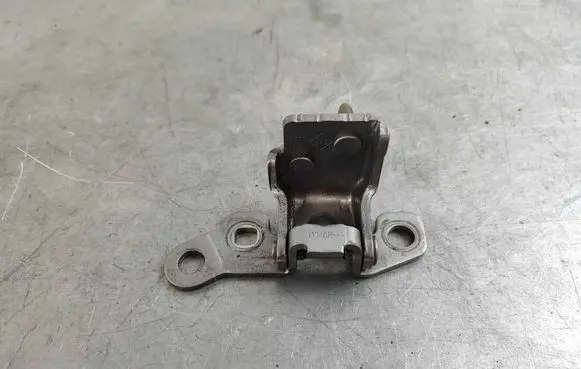 Renault Zoe Rear door upper hinge 824014370R