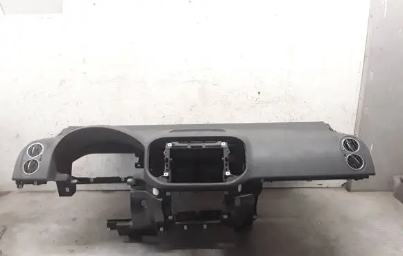 Volkswagen Golf Plus Dashboard 5M1858295