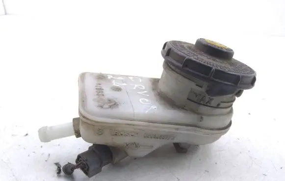Brake fluid reservoir