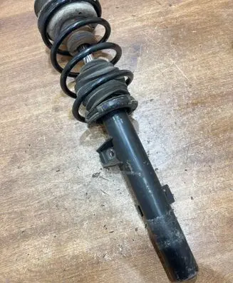 BMW 3 E90 E91 Front shock absorber with coil spring 334625
