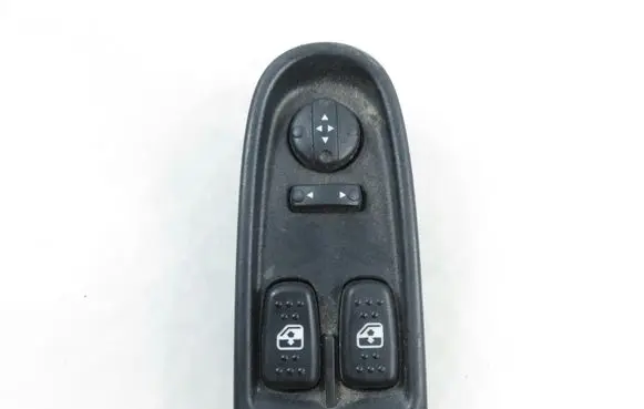 Iveco Daily 35.8 - 9 Electric window control switch 5801304491
