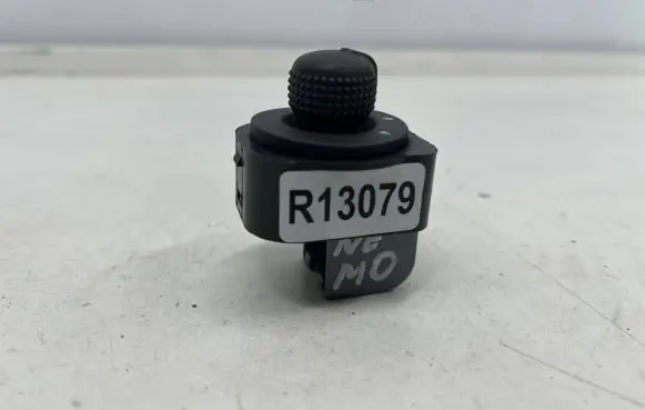 Fiat Qubo Wing mirror switch